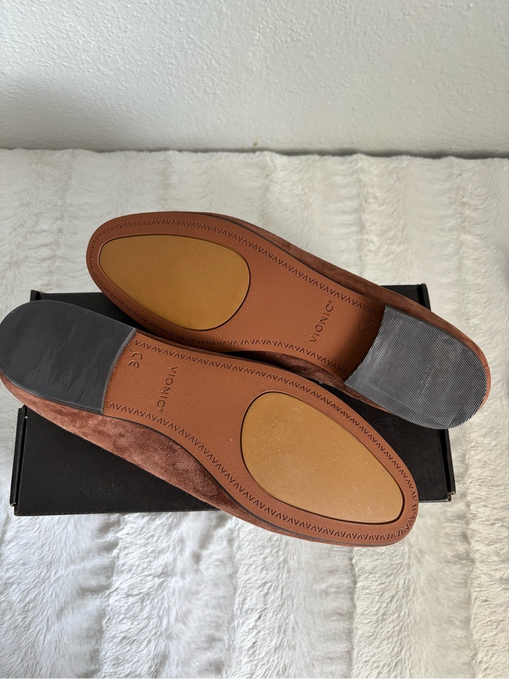 Vionic Suede Slip-On Arch Support Loafers in Brown Brand New - Picture 2 of 5